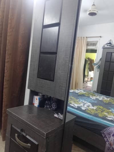 full bed room set only two years used