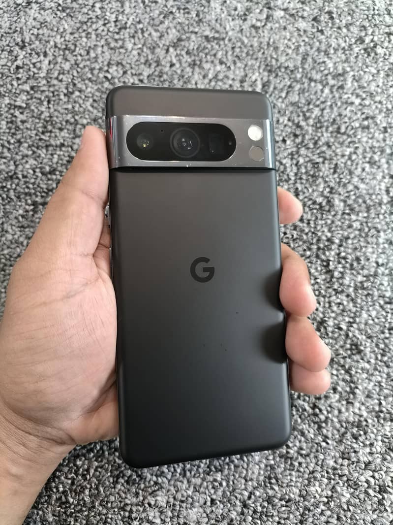 Google pixel 8 pro 1