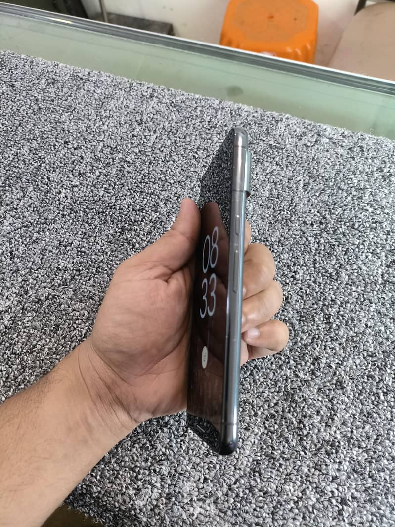 Google pixel 8 pro 6
