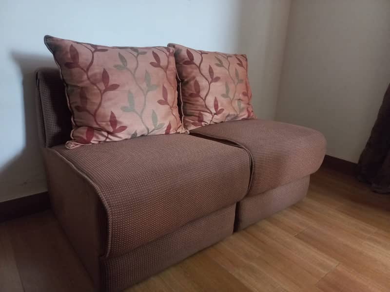 2 seater Sofa 0
