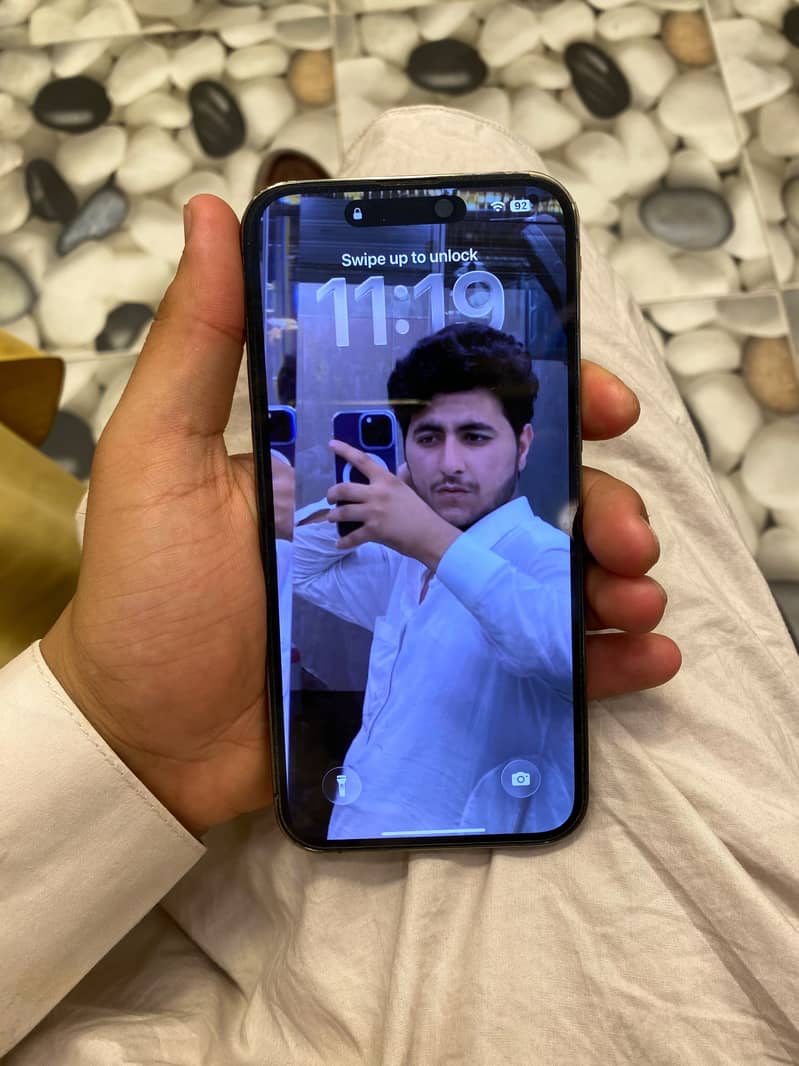 Apple iPhone 14 Pro Max 0