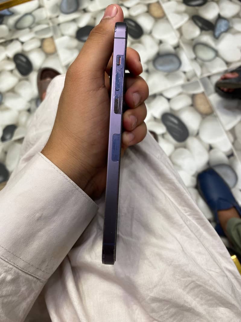 Apple iPhone 14 Pro Max 2
