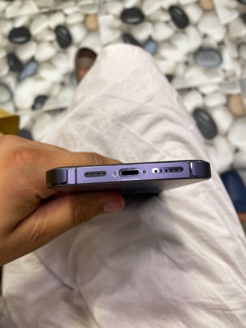 Apple iPhone 14 Pro Max 4