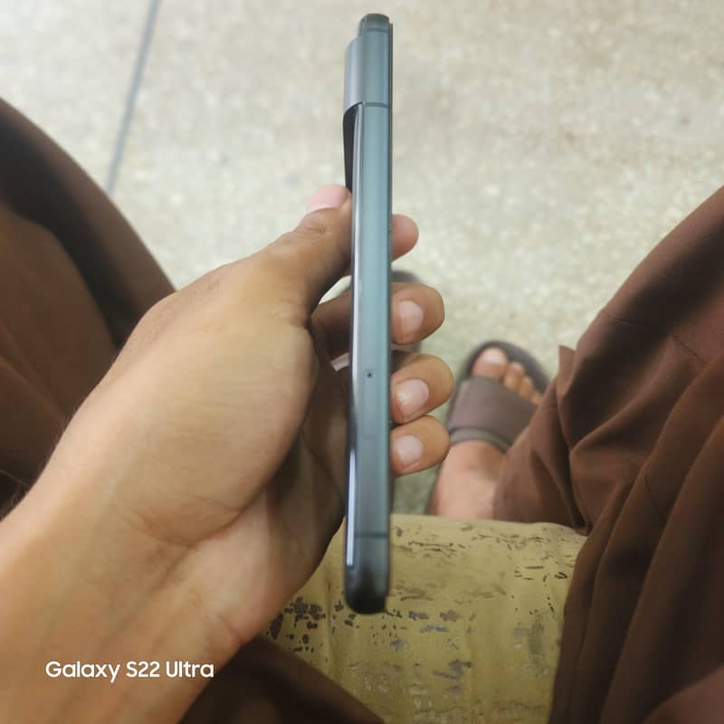 Google Pixel 8 4