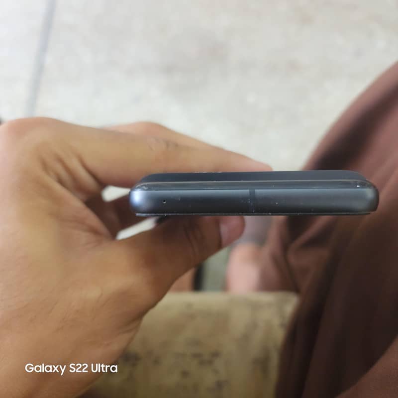 Google Pixel 8 5