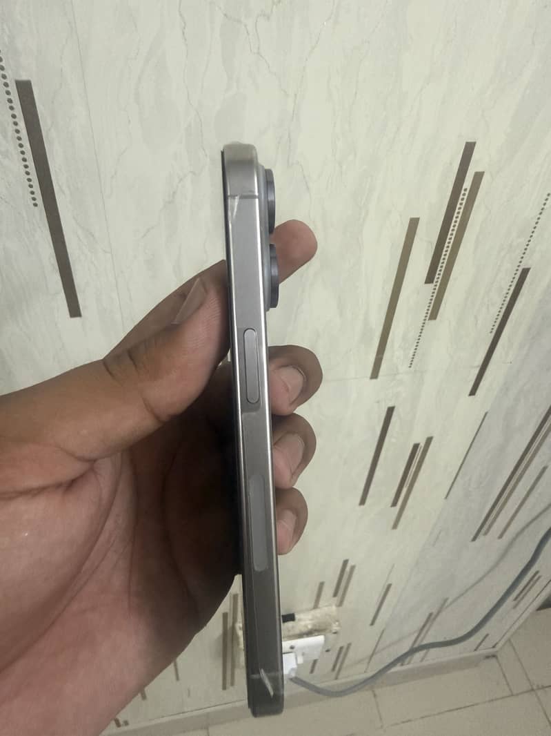 Iphone 15 pro 6