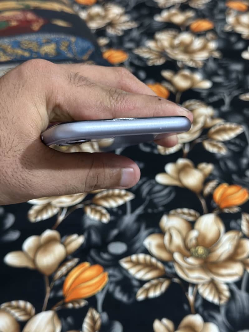 Apple iPhone 11 1