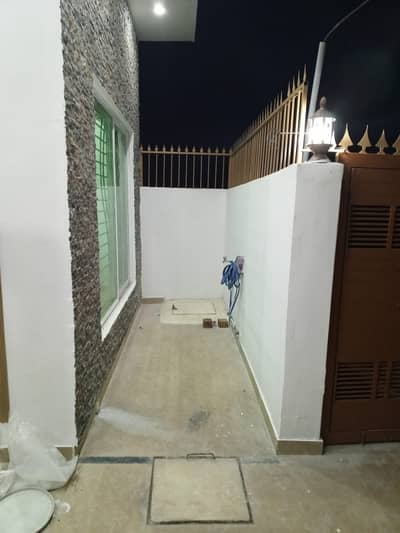 Double Storey House For Sale Ideal Location I-10/1 Size 25-40 Near I-10 Markaz