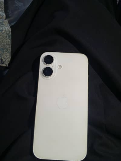 Apple iPhone 16