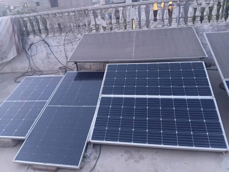 solar panels , batry or controller 0