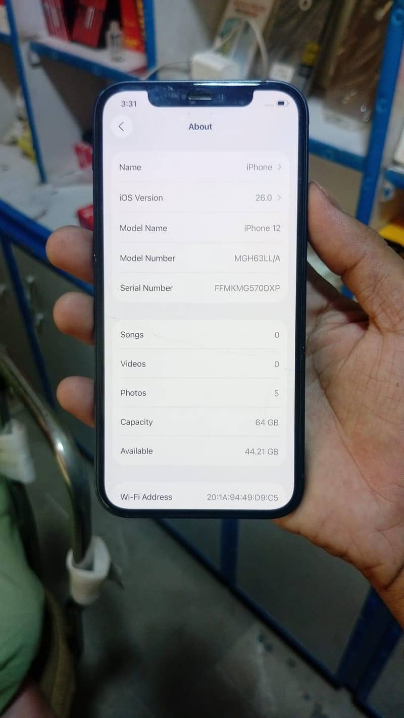Apple iPhone 12 3