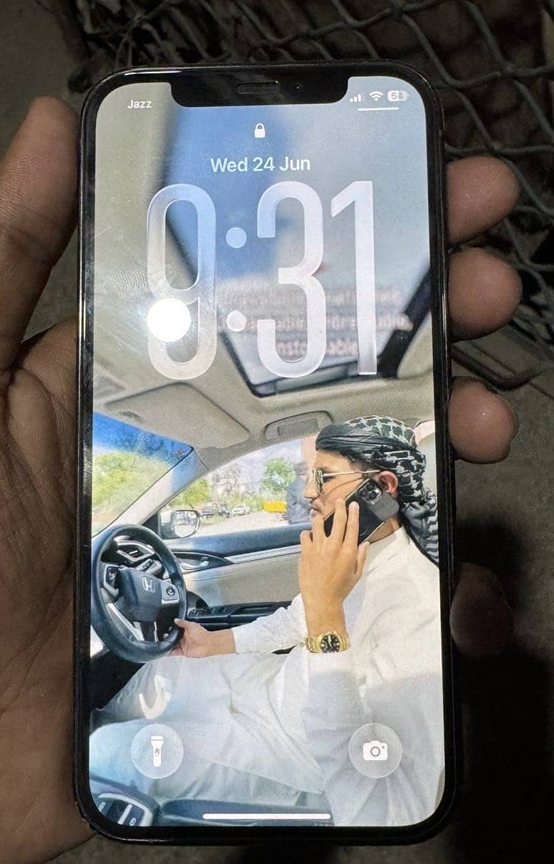 iPhone 3