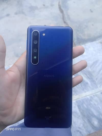 Sharp Aquos R5G