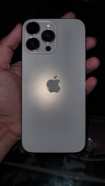Apple iPhone 16 Pro Max