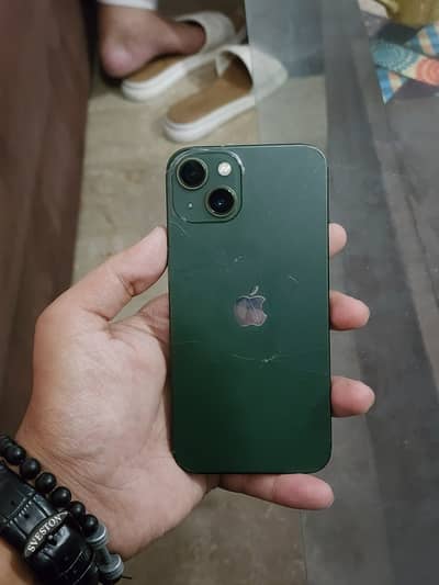 Apple iPhone 13
