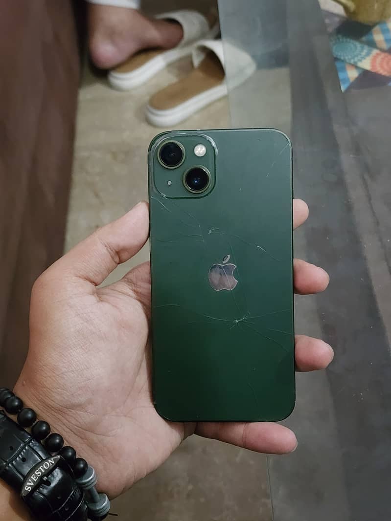Apple iPhone 13 0