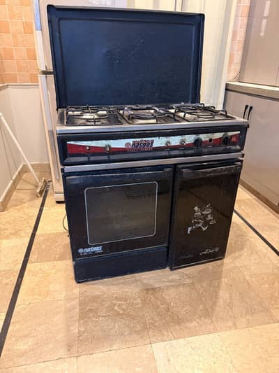 Nasgas cooking range 5 years used
