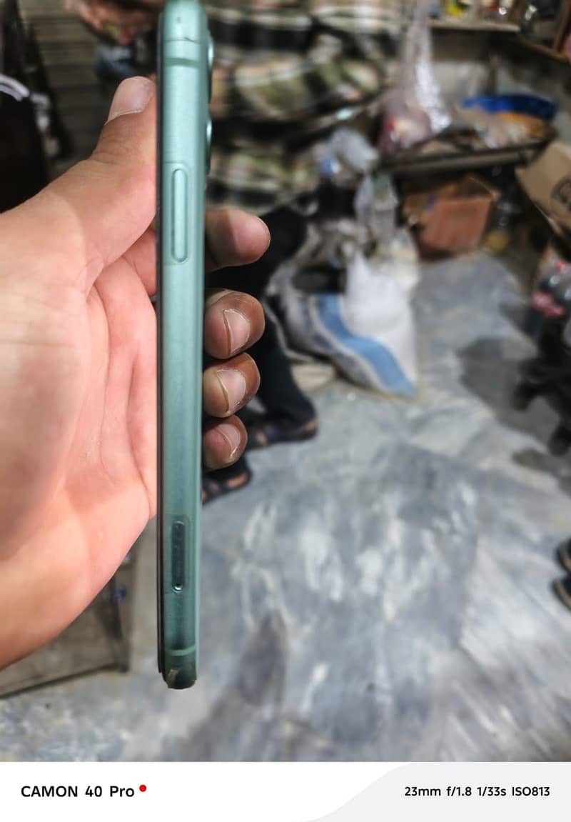 Apple iPhone 11 5
