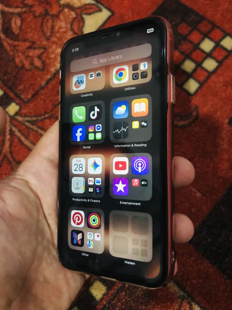 iPhone 11 2