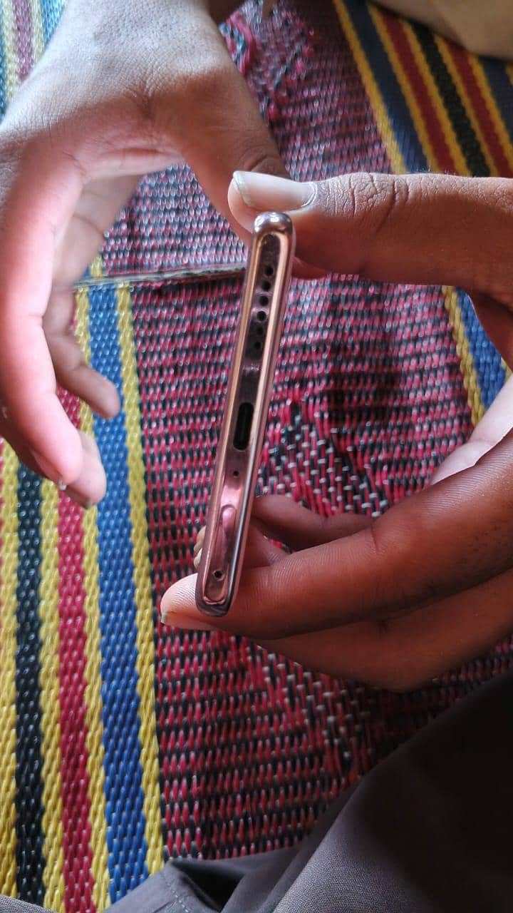 Infinix Zero 40 4