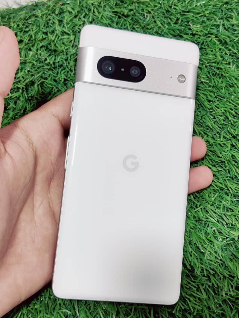Google pixel 7 4