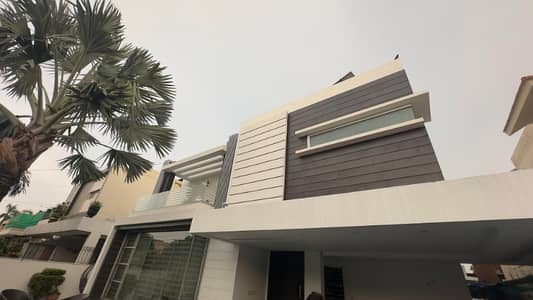 One Kanal Slightly Used Ultra Modern Designer Owner Build Bungalow For Sale At Prime Location Of DHA Lahore Near To Park Masjid & Commercial Market.