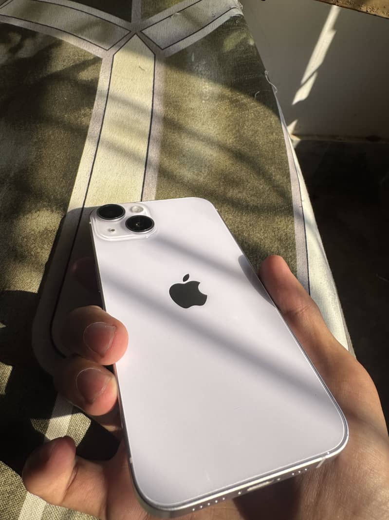 Apple iPhone 14 2