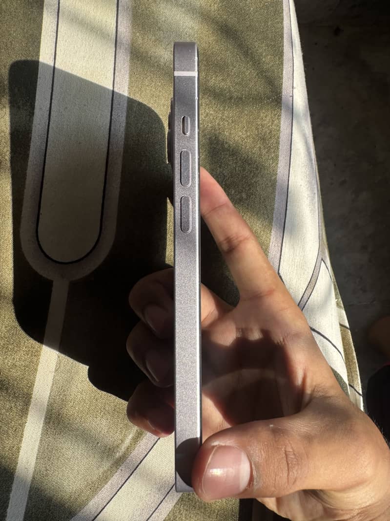 Apple iPhone 14 6