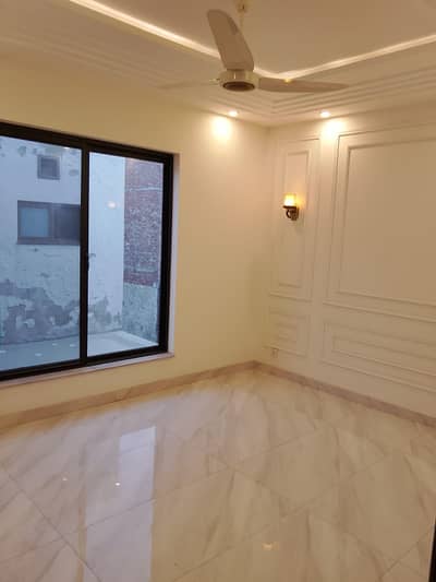 5 MARLA UPER PORTION AVAILABLE FOR RENT IN LAKE CITY MEADOWS EX STATE LIFE SOCIETY