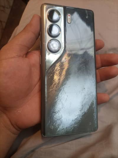 Tecno CAMON 40 Pro