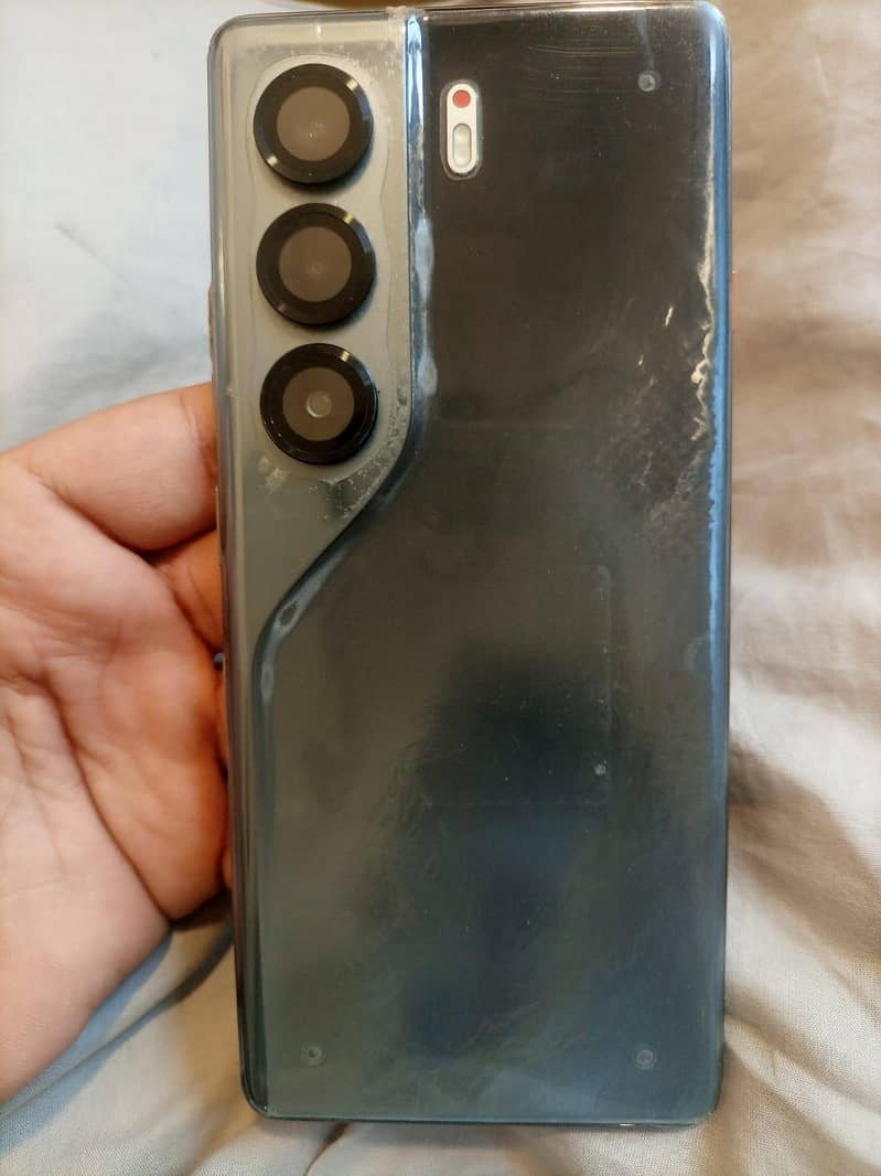 Tecno CAMON 40 Pro 2