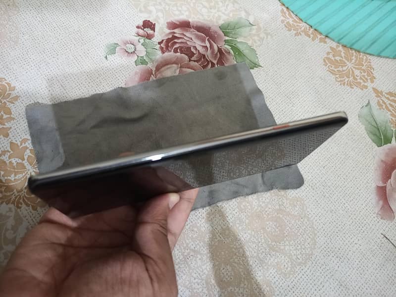 Tecno CAMON 40 Pro 5