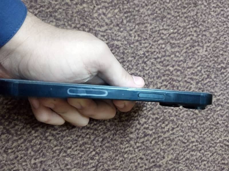 Apple iPhone 14 0