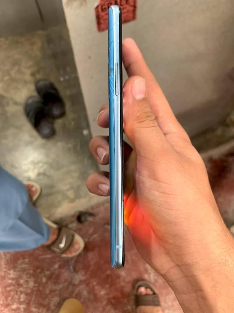 One Plus 9r 7