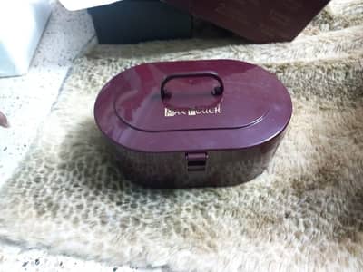 Original Max Touch Complete Makeup kit MT-2010_aopen Box Condition