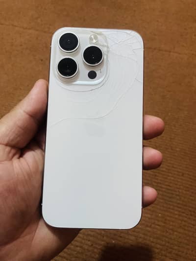 iPhone 15 Pro NON PTA 128gb B. H 80% P+E