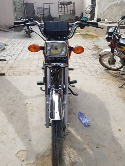Honda 125 urgent sale home use all ok