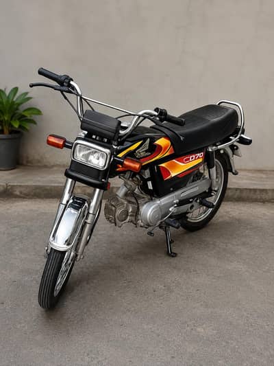 Honda CD 70 Like new single hand driven