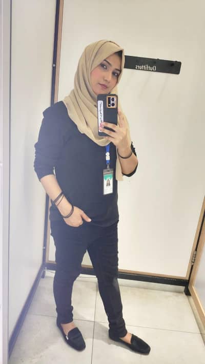 Need Female pvt Assistant Office