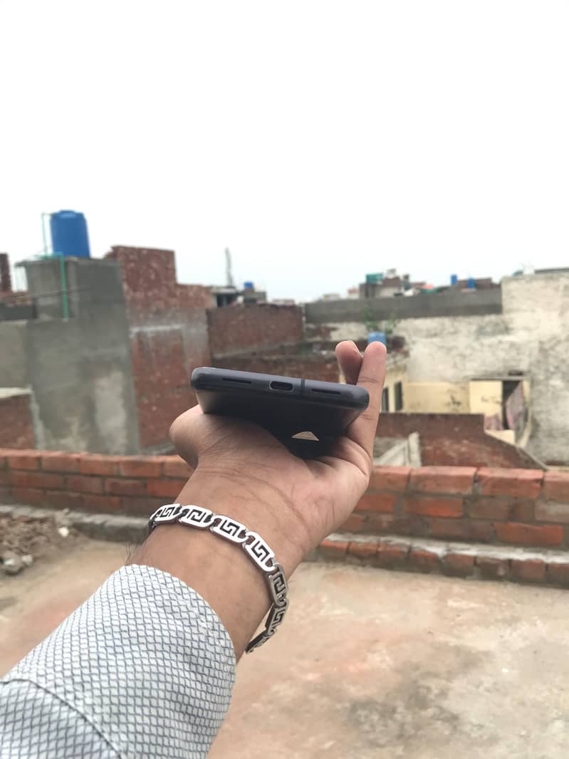 Google Pixel 8 5