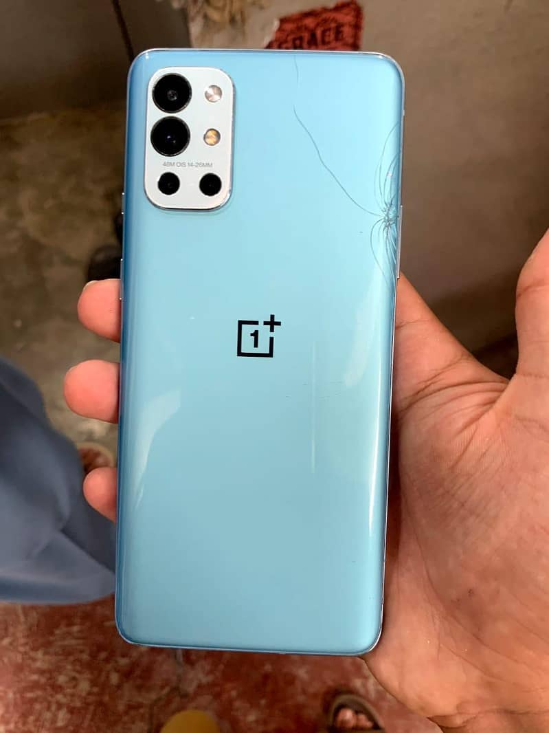 One Plus 9r 4