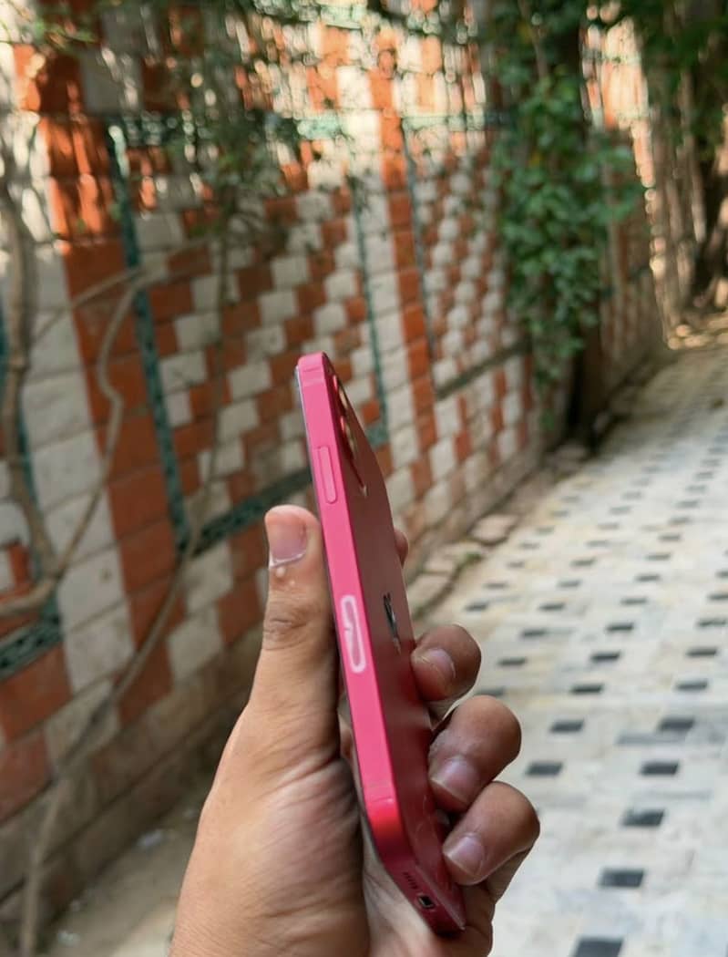 Apple iPhone 12 0