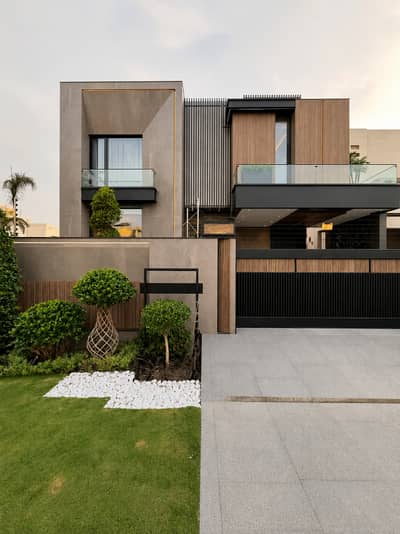 1 Kanal Brand New Luxury Furnished House for Rent in a Prime Location of Bahria Town, Lahore.