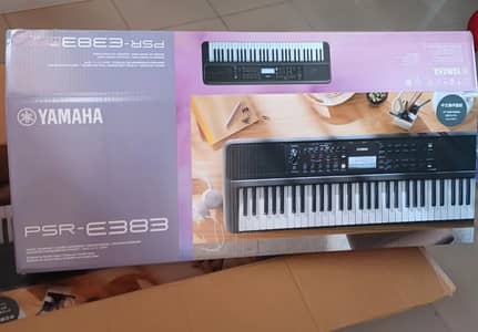 Yamaha PSR E383