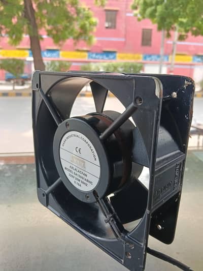 exhaust fan