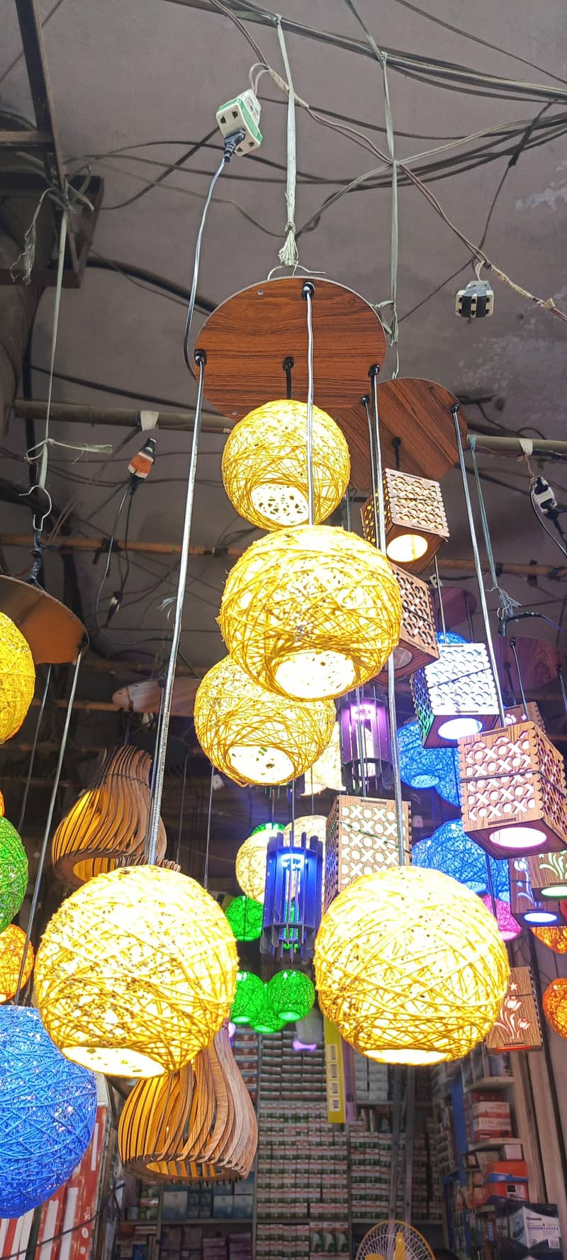 Hanging pendent lights 0