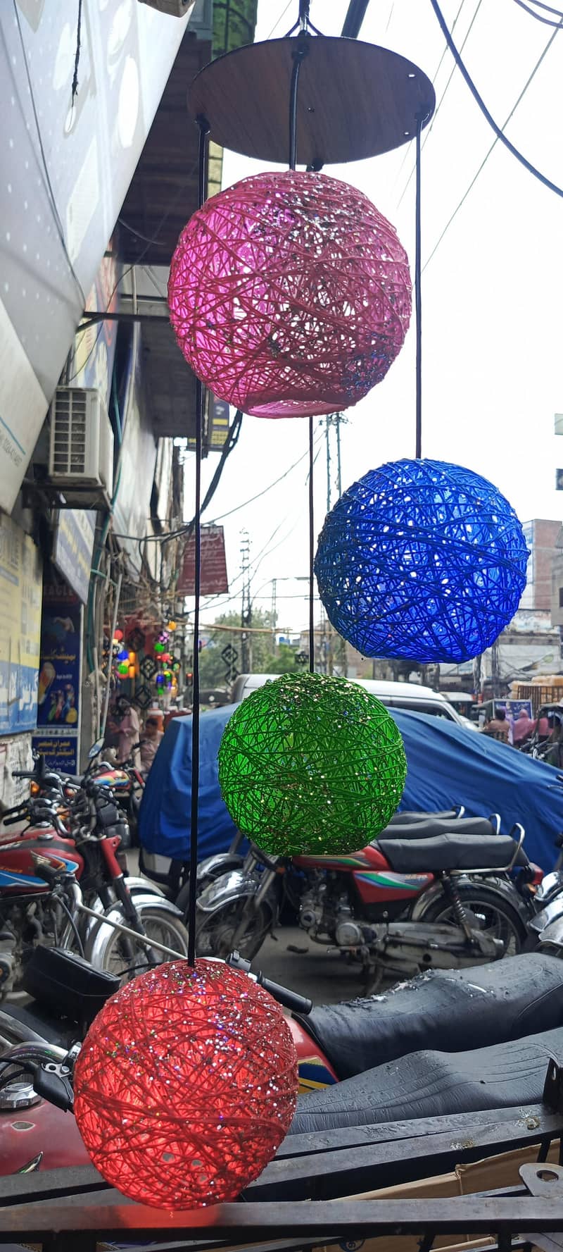 Hanging pendent lights 2