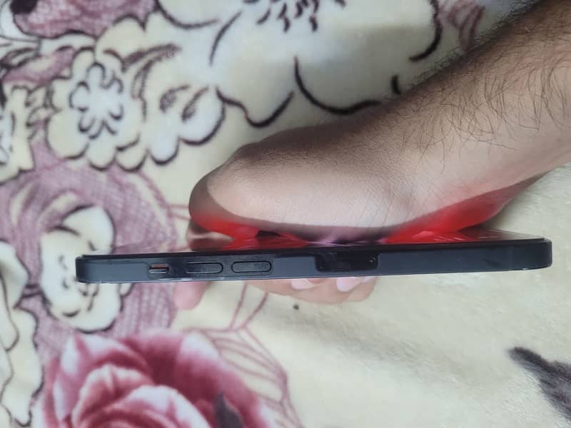 Apple iPhone 14 Pro 2