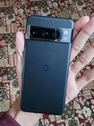 Google Pixel 8 Pro DSLR cameras