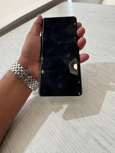 Vivo V40e
